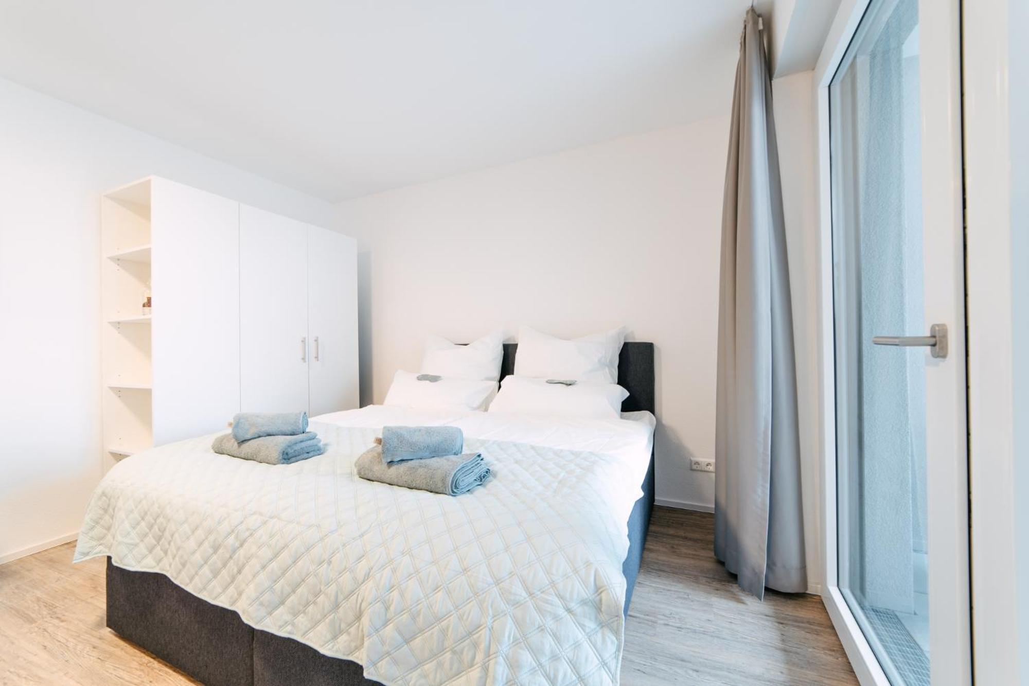 Zentrahome - Balkon Outlet Zentral Smarttv Business Metzingen  Buitenkant foto